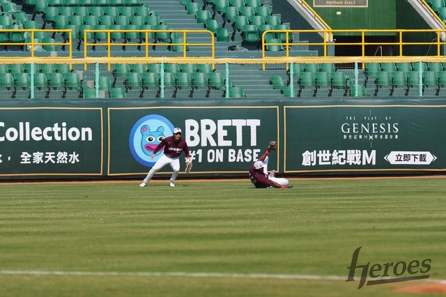 푸이그의 슬라이딩 캐치