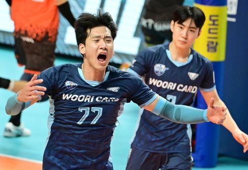 우리카드 아웃사이드 히터 송명근