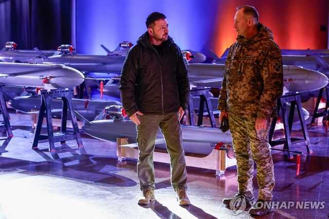 젤렌스키 대통령과 시르스키 총사령관