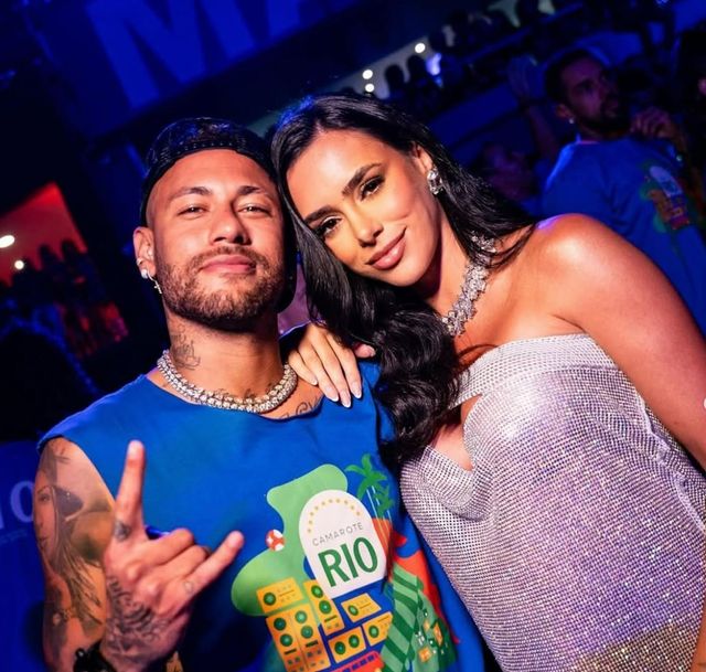 리우 카니발에 참석한 네이마르