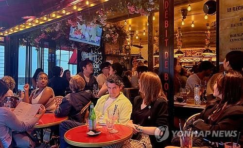 프랑스의 한 카페 모습