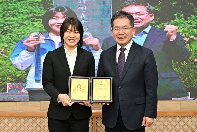 허미미 선수와 김진열 군위군수