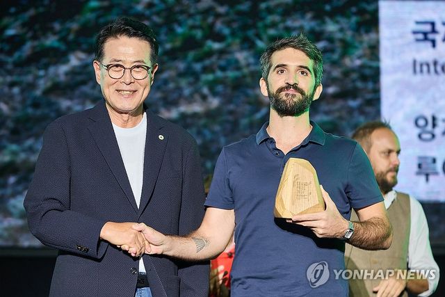 울산울주세계산악영화제 국제경쟁 대상에 '양치기 펠릭스'