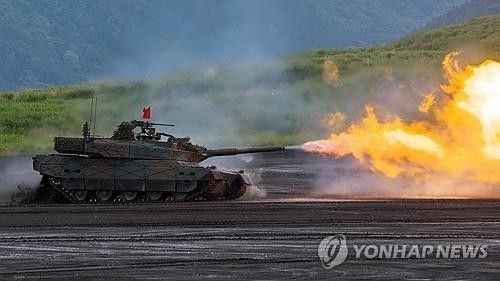 훈련 중인 일본 자위대