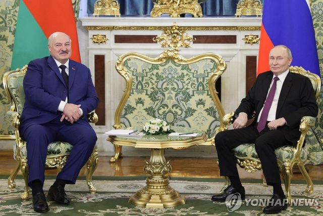 회담하는 푸틴 러시아 대통령과 루카셴코 벨라루스 대통령