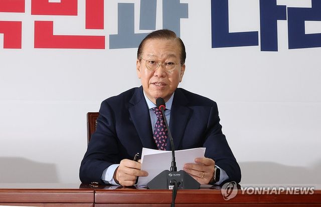 '최재해 감사원장 탄핵소추 기각' 입장 밝히는 권영세 비대위원장