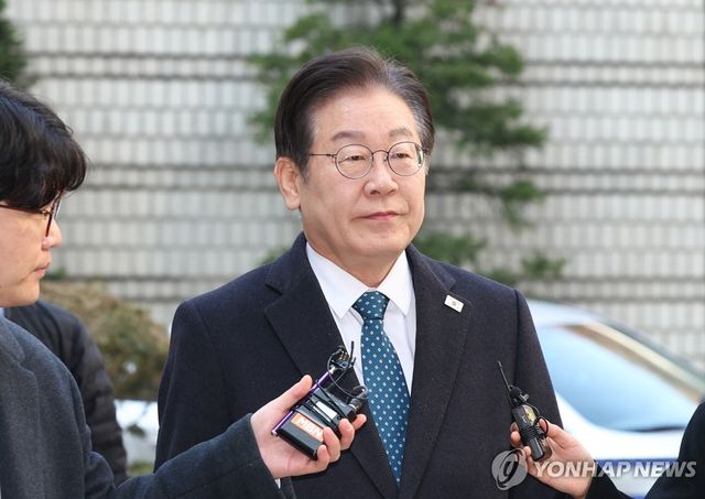 법정 향하는 이재명 대표