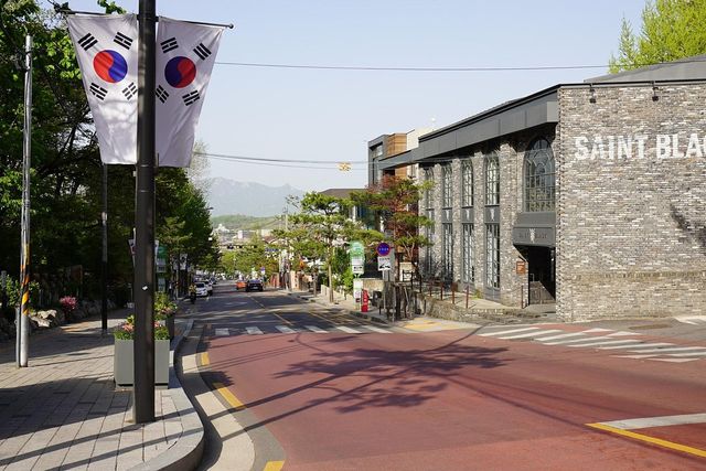 4.19카페거리 전경