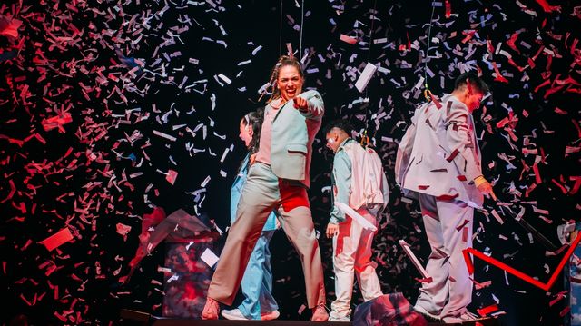 푸에르자 부르타 '아벤' 공연 모습