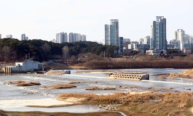 금강 세종보 수문 가동