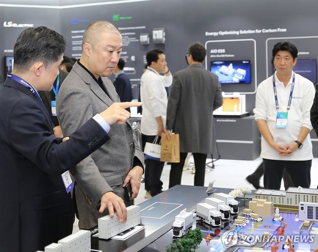 구자은 LS그룹 회장, 인터배터리 2025 참관