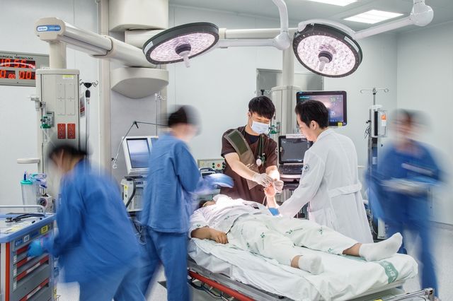 부산대병원 권역외상센터 의료진