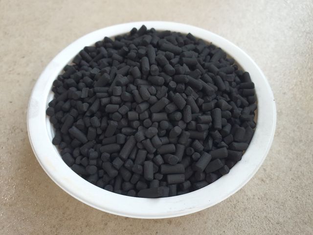 개발한 기술로 재활용한 활성탄 