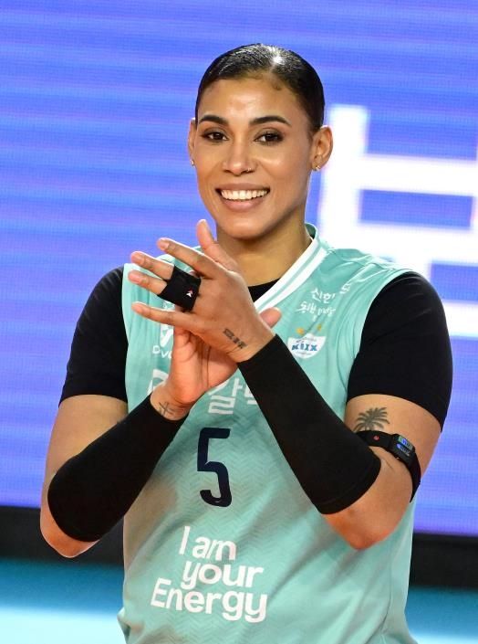 여자부 6라운드 MVP로 뽑힌 실바 