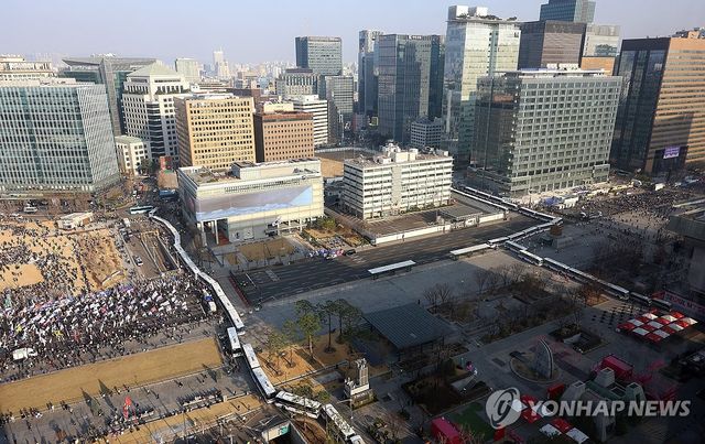 이념의 대립에 만들어진 비정치지대