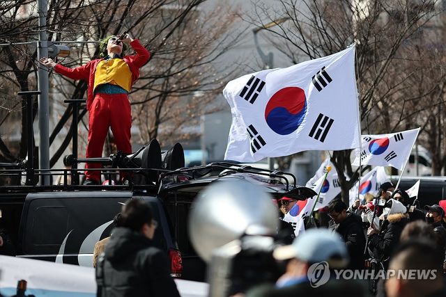 유튜버들의 무대