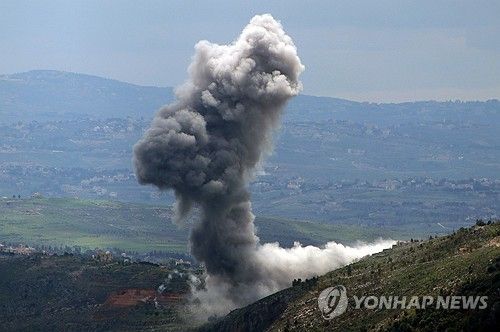 이스라엘 공습에 연기가 피어오르는 레바논