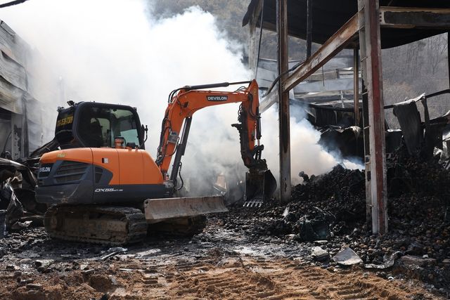 농산물유통 업체 사업장 화재 현장 수습
