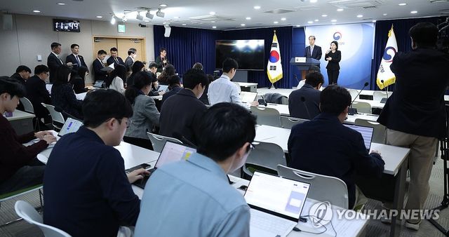 대국민 담화 하는 한덕수 대통령 권한대행