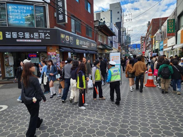지난해 '성동형 보행 안전거리' 운영 모습