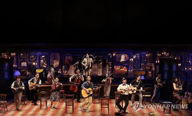 뮤지컬 '원스' 속 한 장면