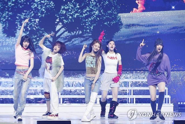 그룹 키키 데뷔