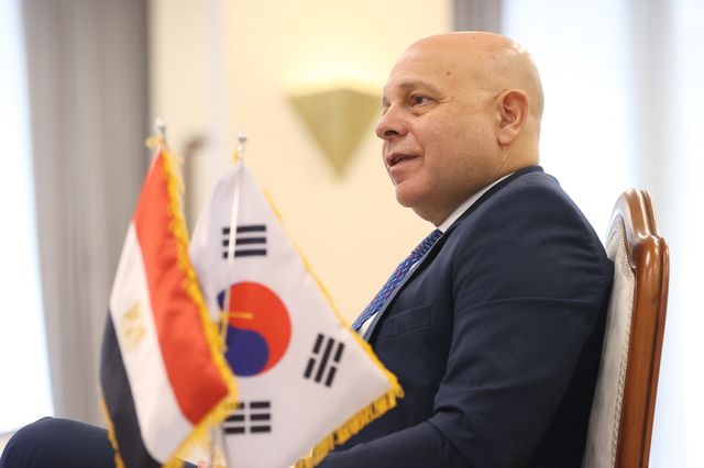 인터뷰하는 주한 이집트 대사