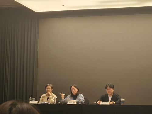 '언더피프틴' 제작사 서혜진(우측부터) 대표, 황인영 대표, 용석인 PD