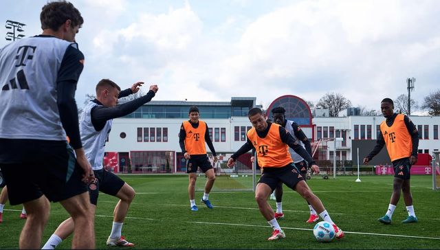 팀훈련을 펼치는 바이에른 뮌헨의 김민재