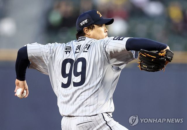 역투하는 류현진