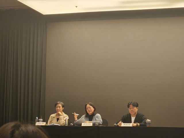 '언더피프틴' 제작사 서혜진(우측부터) 대표, 황인영 대표, 용석인 PD