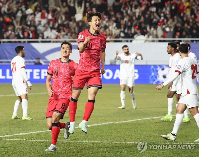 이재성, '선제골 포효'