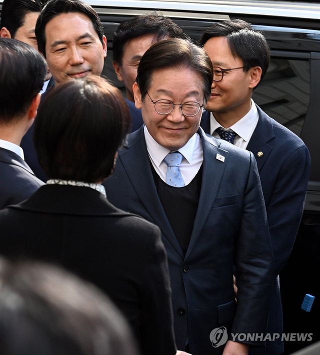 이재명 대표, '2심 무죄'