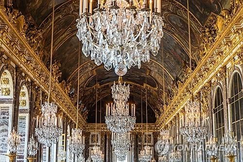 베르사유 궁전 내 거울의 방