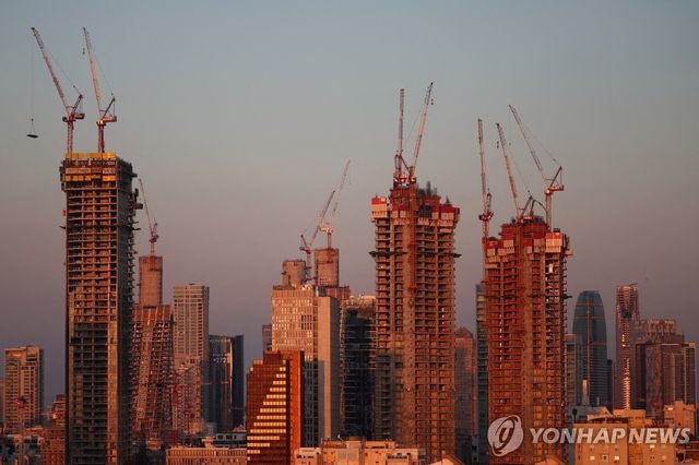 이스라엘 중심도시 텔아비브의 상업지구