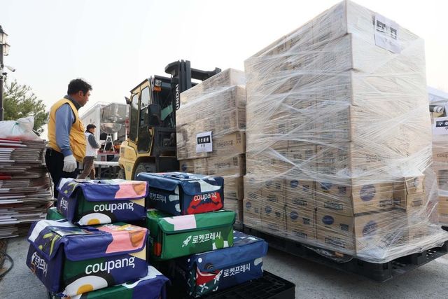 쿠팡, 산불 피해 지역에 구호 물품 3만5천개…생수·마스크 등