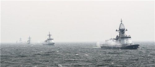 2함대 함정 6척 일제사격