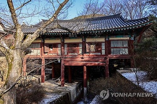 최치원이 세웠던 가운루의 지난 2월 모습. 의성 산불로 전소됐다. [사진/백승렬 기자]