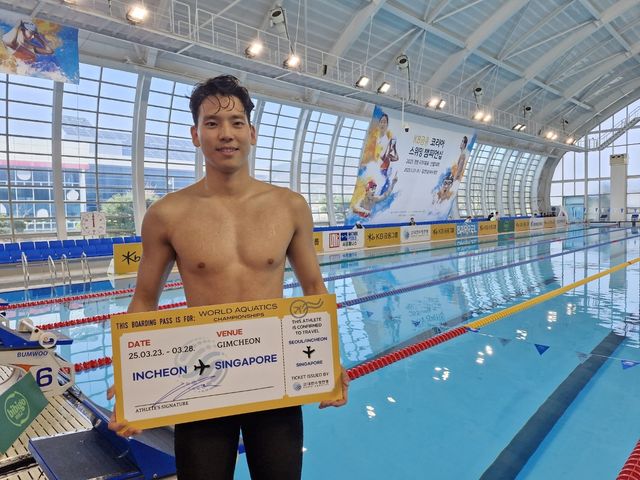남자 배영 200ｍ에 이어 100ｍ 세계선수권대회 출전권을 딴 이주호.
