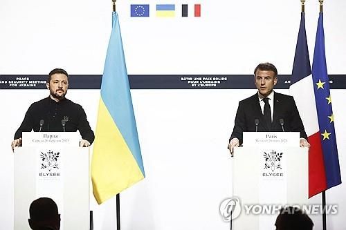 공동회견하는 우크라-프랑스 정상