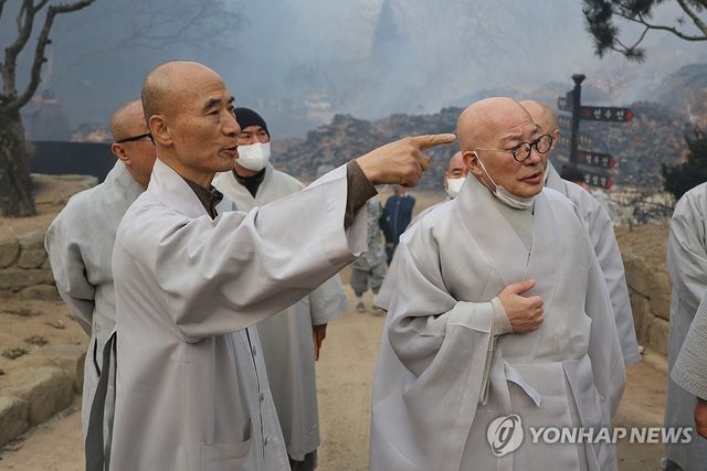 고운사 살피는 조계종 총무원장