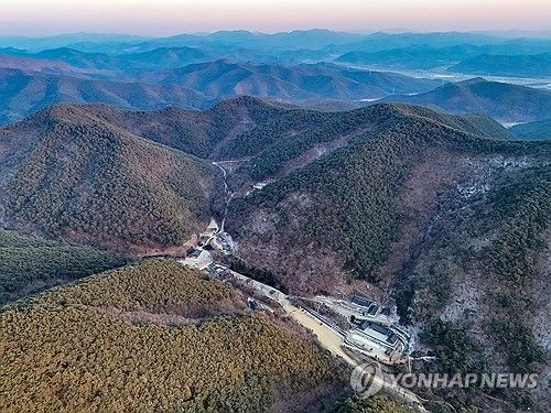 고운사와 등운산의 지난 2월 모습[사진/백승렬 기자]