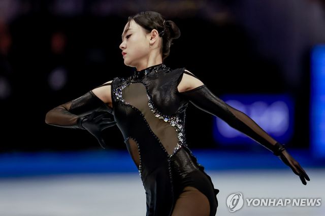 쇼트프로그램 연기에 나선 김채연