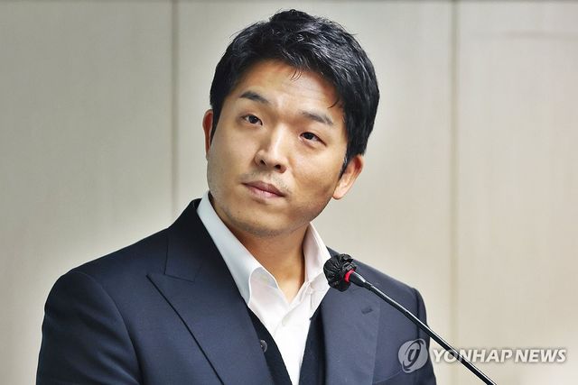 질의 듣는 안성재 셰프