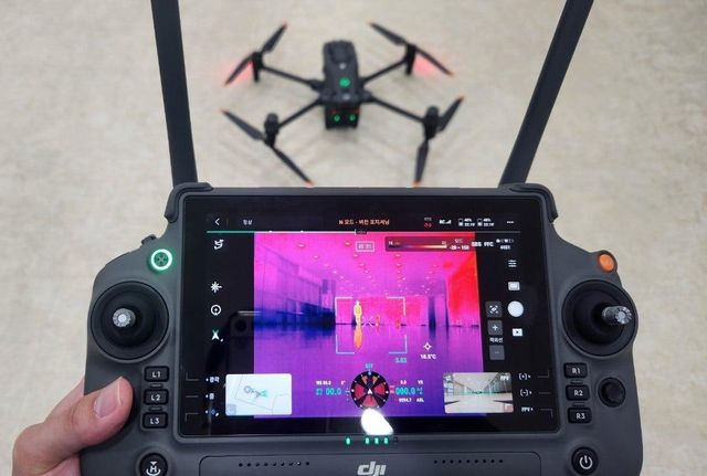 열화상 카메라 장착된 드론