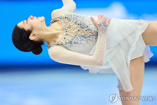 스핀 연기를 펼치는 이해인