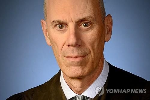 제임스 보스버그 판사