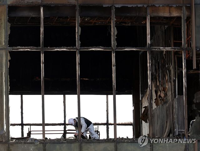 '다수 사상자 발생한 화재 원인은'