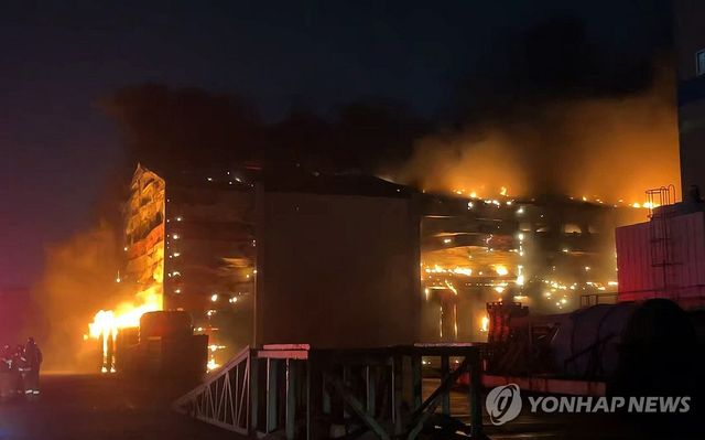 군산 금속 재순환시설서 화재