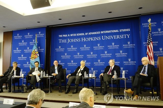 지난 2014년 제네바합의 20주년 세미나에 나선 1994년 협상 주역들